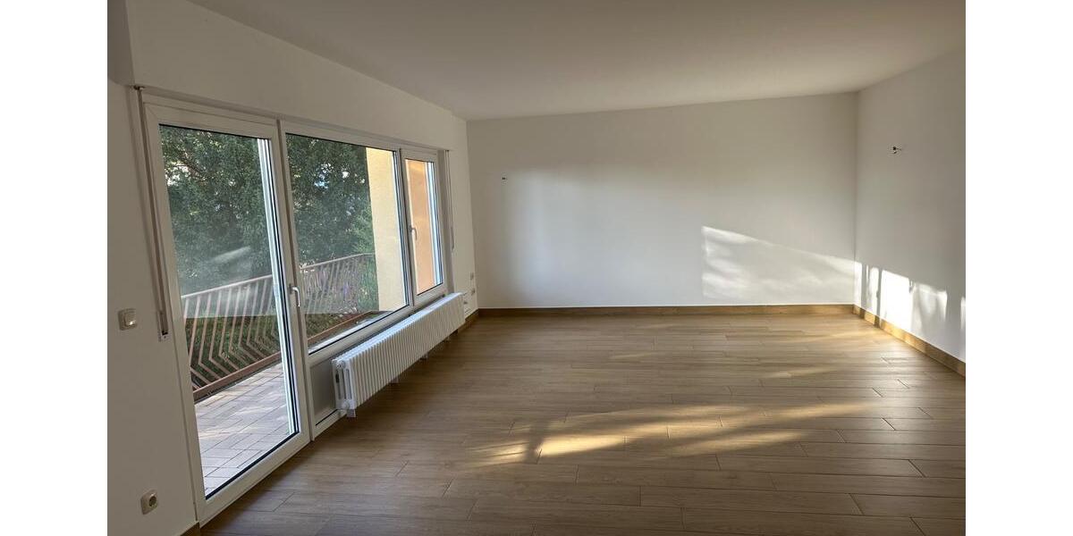 Etagenwohnung Mainz Mombach - 3.5 Zimmer, 98 m&sup2;, 1.350&euro; | Angebot:24660184
