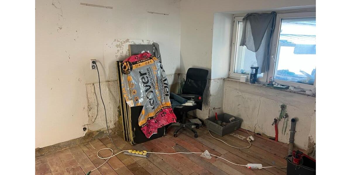 Doppelhaushälfte Taunusstein - 4 Zimmer, 200 m&sup2;, 298.000&euro; | Angebot:25931134