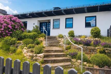Haus Taunusstein - 5 Zimmer, 200 m&sup2;, 560.000&euro; | Angebot:26679389