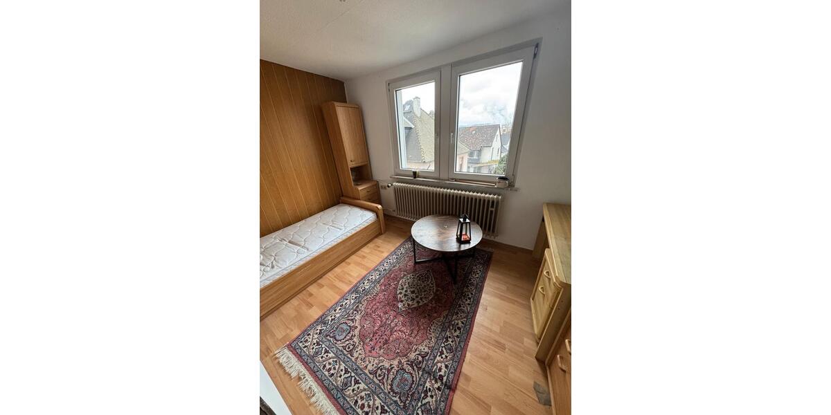 Dachgeschoßwohnung Budenheim - 4 Zimmer, 75 m&sup2;, 950&euro; | Angebot:25022367