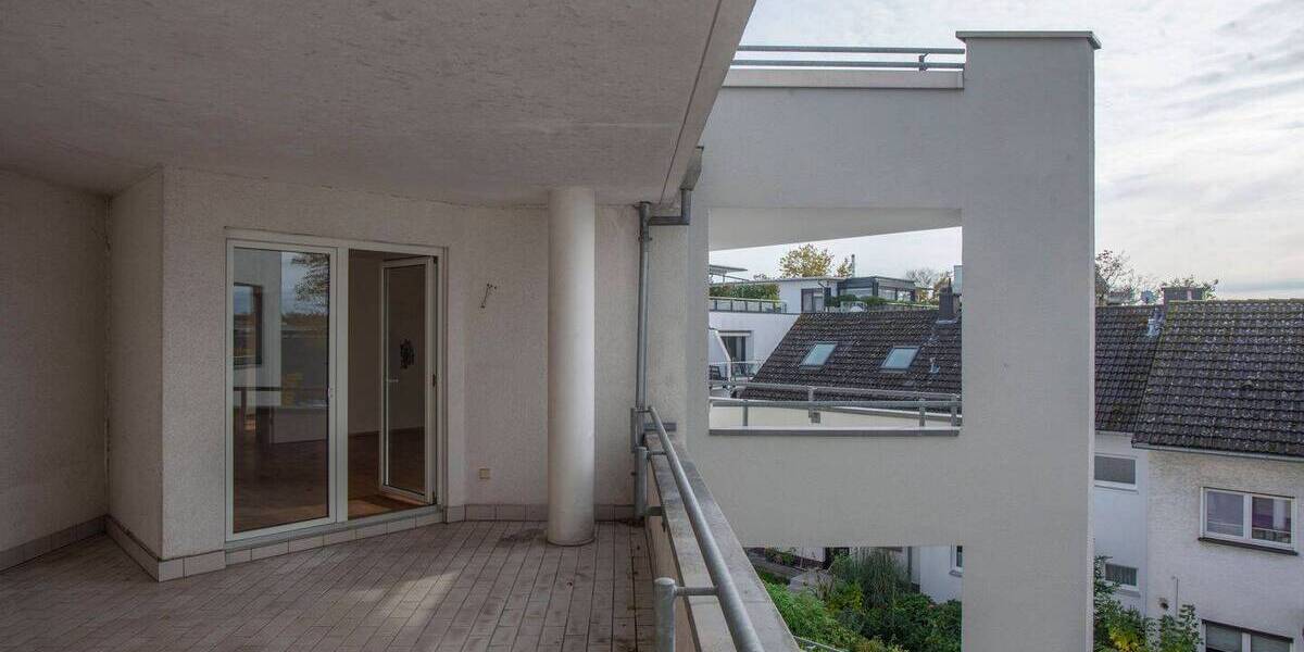 Etagenwohnung Wiesbaden Südost - 2 Zimmer, 81 m&sup2;, 245.000&euro; | Angebot:26160158