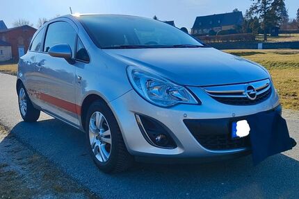 Opel Corsa 127.000 km 3.850 &euro; Rüsselsheim am Main 65428