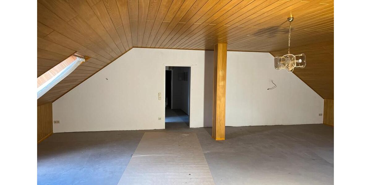 Wohn-und Geschäftshaus zu vermieten in 65232 Taunusstein zimmer