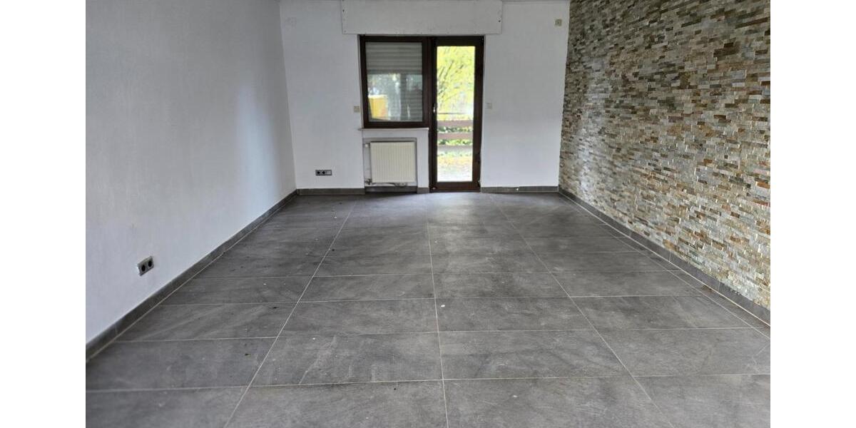 Einfamilienhaus Raunheim - 5 Zimmer, 130 m&sup2;, 2.500&euro; | Angebot:25436713