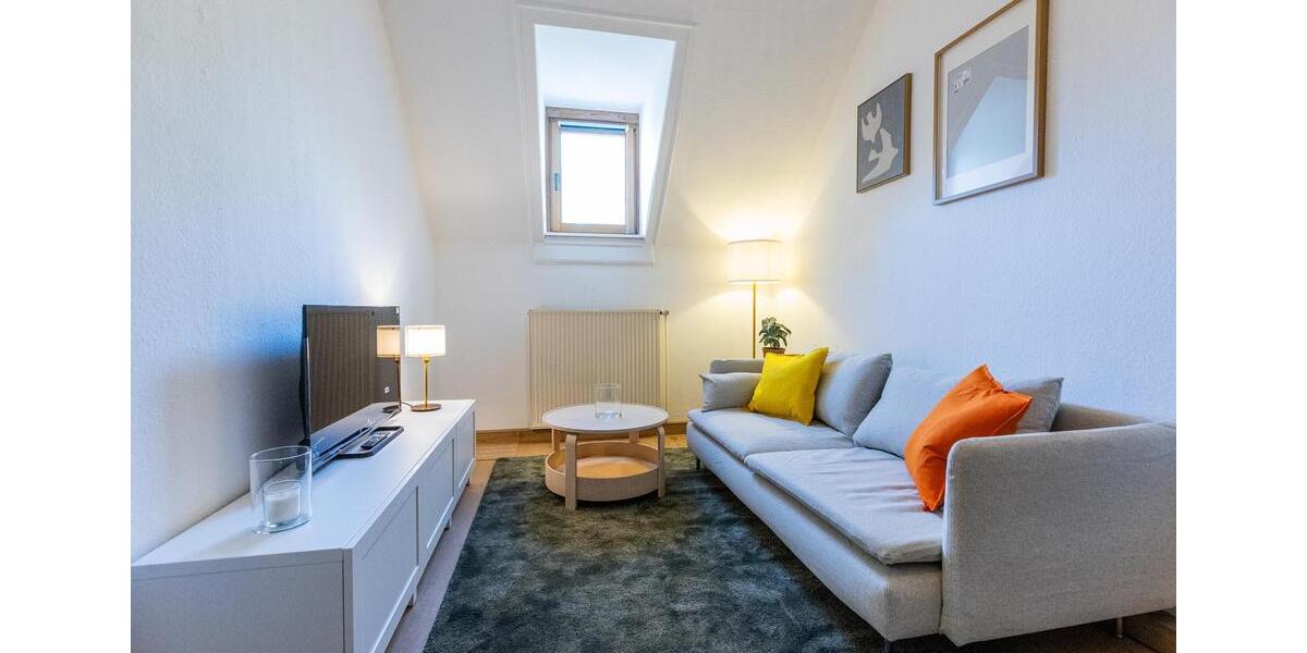 Dachgeschoßwohnung Wiesbaden Südost - 2 Zimmer, 42 m&sup2;, 795&euro; | Angebot:26338111