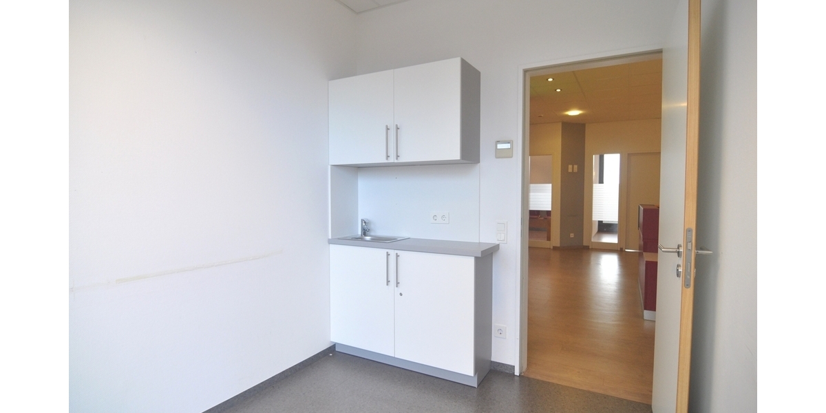Praxisfläche mit Penthouse-Feeling im Ärztehaus - Gewerbeobjekt Königstein | Angebot:26339473
