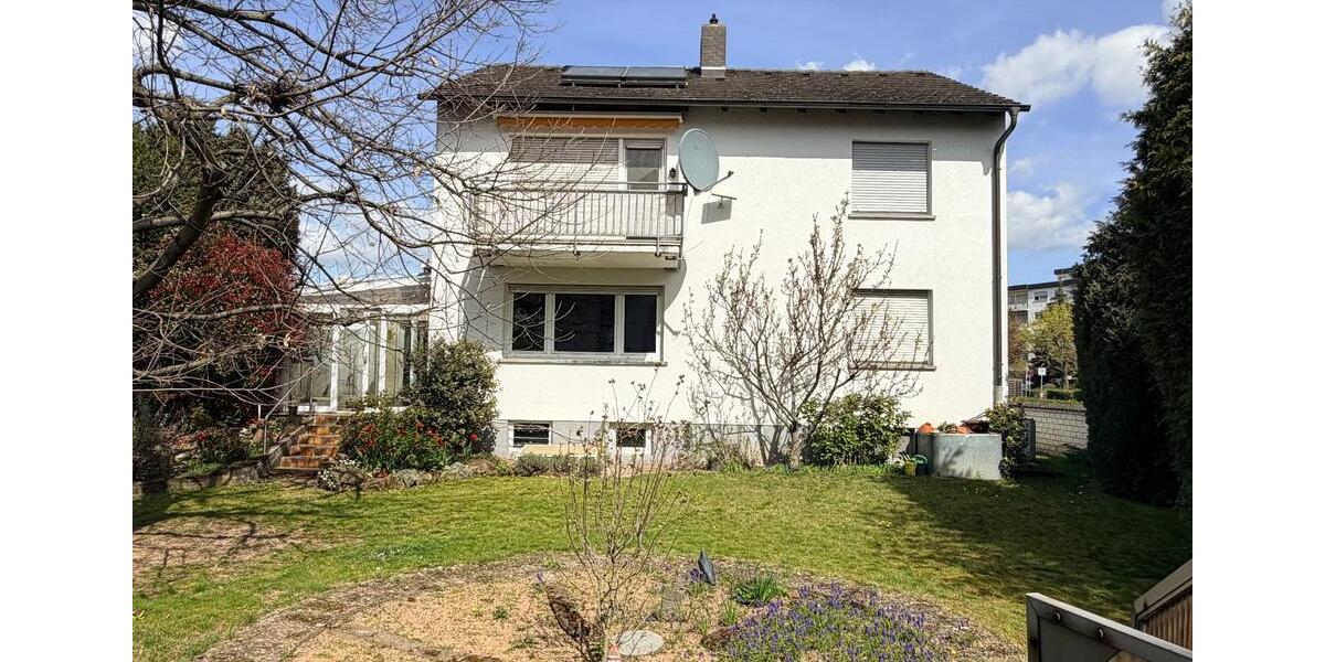Einfamilienhaus Hochheim am Main - 8 Zimmer, 220 m&sup2;, 775.000&euro; | Angebot:26565880
