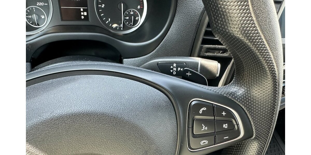 Mercedes-Benz Vito Kasten 114 CDI RWD kompakt Regaleinbau 212.097 km 15.946 &euro; Mainz 55122