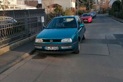 VW Golf 153.000 km 2.150 &euro; Oberursel 61440