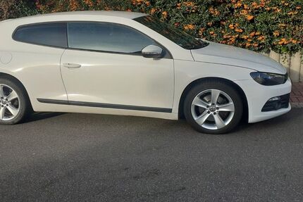 VW Scirocco 49.900 km 11.890 &euro; Hünstetten 65510