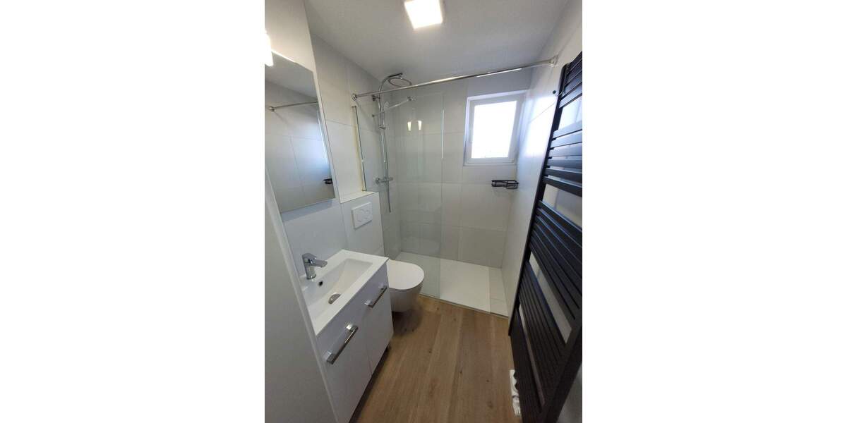 Etagenwohnung Rüsselsheim - 7 Zimmer, 120 m&sup2;, 2.600&euro; | Angebot:25998817