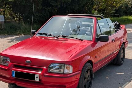 Ford Escort 33.000 km 4.999 &euro; Kelkheim 65779