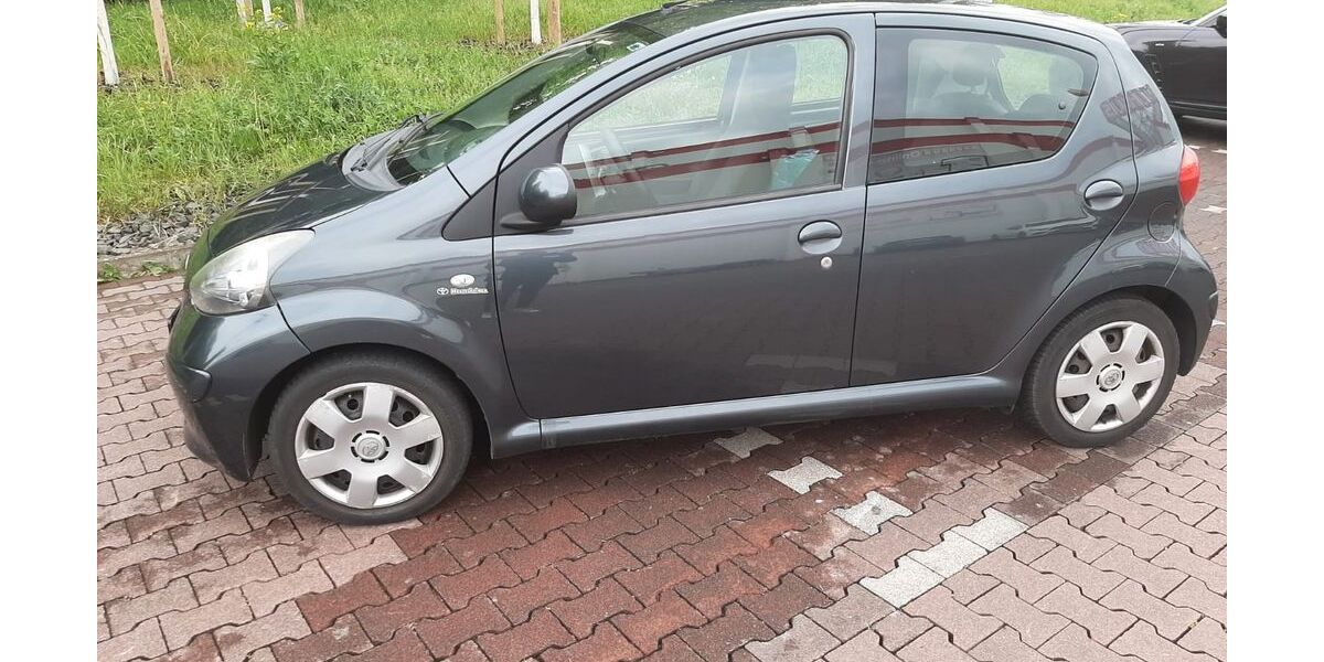 Toyota Aygo (X) 139.860 km 2.599 &euro; Mainz 55124