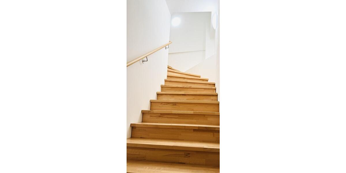 Erdgeschoßwohnung Wiesbaden Mainz-Amöneburg - 3 Zimmer, 80 m&sup2;, 1.200&euro; | Angebot:25908613