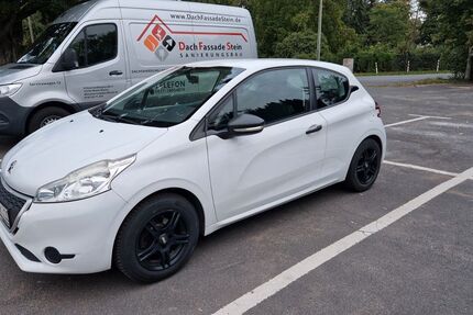 Peugeot 208 99.000 km 3.100 &euro; Mainz-Kastel 55252