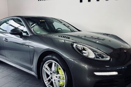 Porsche Panamera 148.000 km 32.450 € Hofheim-Wallau 65719