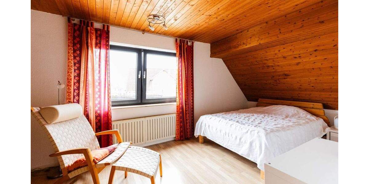 Mehrfamilienhaus, Wohnhaus Bischofsheim - 8 Zimmer, 229 m&sup2;, 695.000&euro; | Angebot:24902278