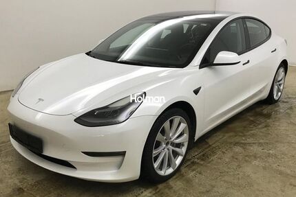 Tesla Model 3 34.715 km 26.406 &euro; Eschborn 65760