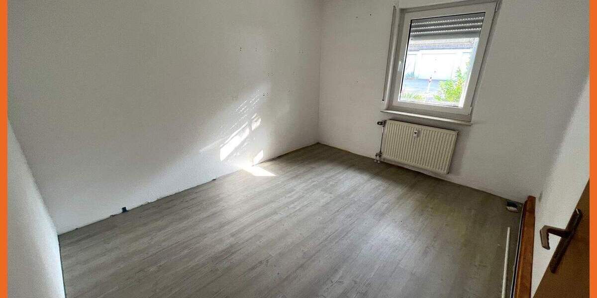 4-ZKB, Balkon, TL-Bad Wanne+Du, Gäste-WC, Keller, Garage möglich 4 zimmer