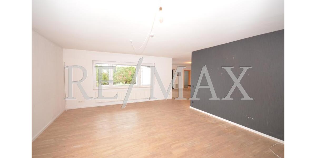 Geräumiges Einfamilienhaus mit Einbauküche und Garten in Wörsdorf- Haustiere willkommen 8 zimmer