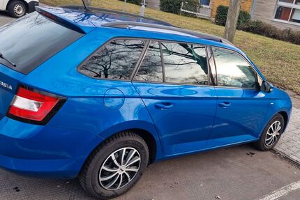Skoda Fabia 174.200 km 7.850 &euro; Rüsselsheim am main 65428