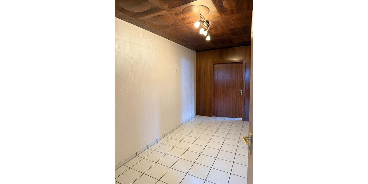 Etagenwohnung Nauheim - 4 Zimmer, 112 m&sup2;, 1.500&euro; | Angebot:25137690