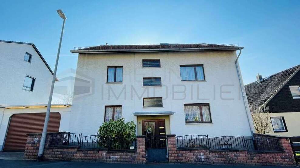 Haus zum Kaufen in Wiesbaden 629.000 € 194 m²