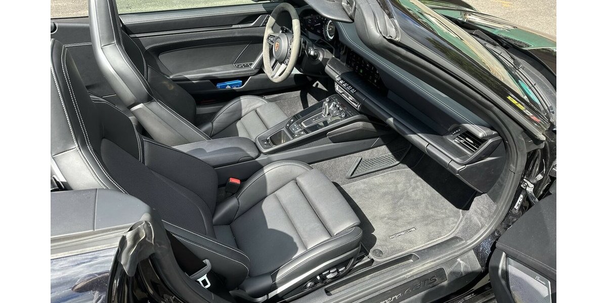 Porsche 911 Carrera 4 GTS Cabriolet 11.803 km 159.460 &euro; Mainz 55122