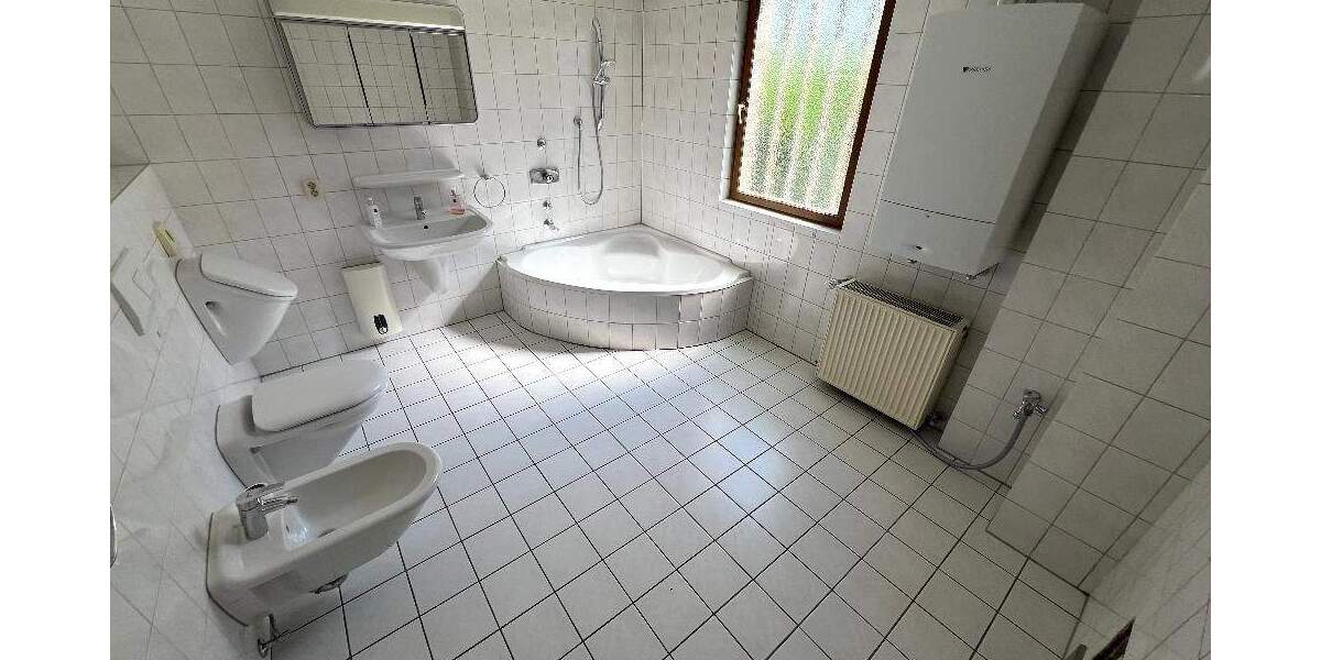 Einfamilienhaus Mainz Mombach - 4 Zimmer, 100 m&sup2;, 400.000&euro; | Angebot:25745880