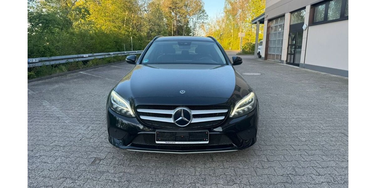 Mercedes-Benz C 220 175.000 km 17.150 &euro; Idstein 65510