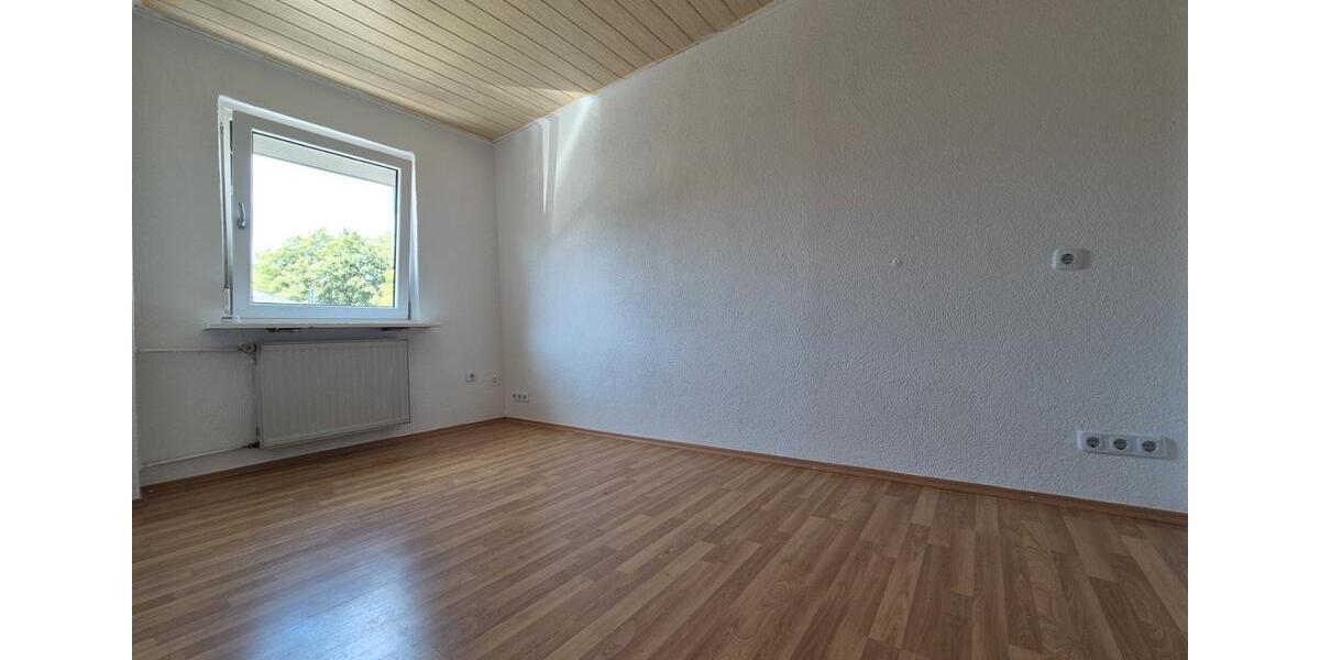 Reihenhaus Frankfurt am Main Gallus - 4 Zimmer, 100 m&sup2;, 1.799&euro; | Angebot:26554825