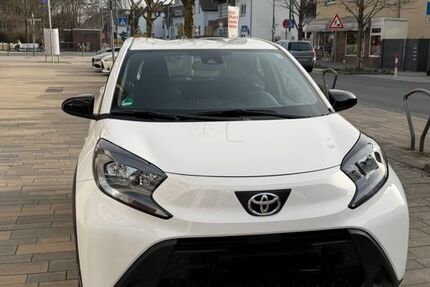 Toyota Aygo (X) 25.000 km 15.800 &euro; Eschborn 65760