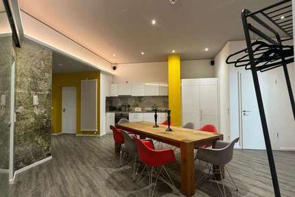 Wohnung Frankfurt am Main Sachsenhausen - 4 Zimmer, 288 m&sup2;, 2.200&euro; | Angebot:26700518