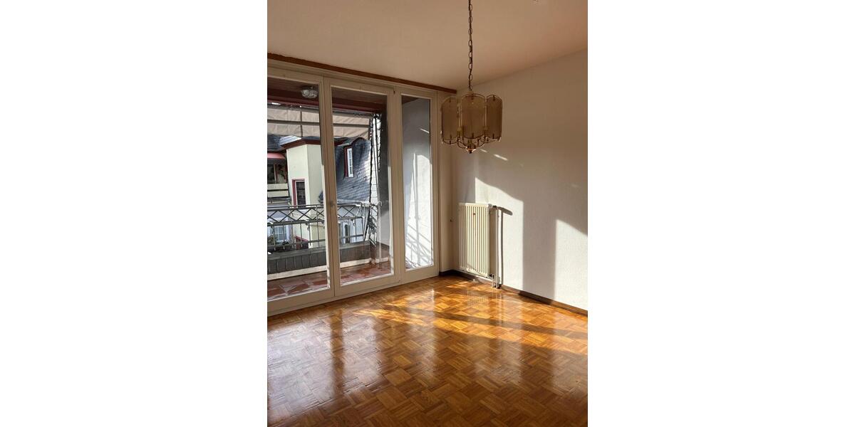 Tolle 2-Zimmer-Wohnung in zentraler Lage von Geisenheim mit Balkon 2 zimmer