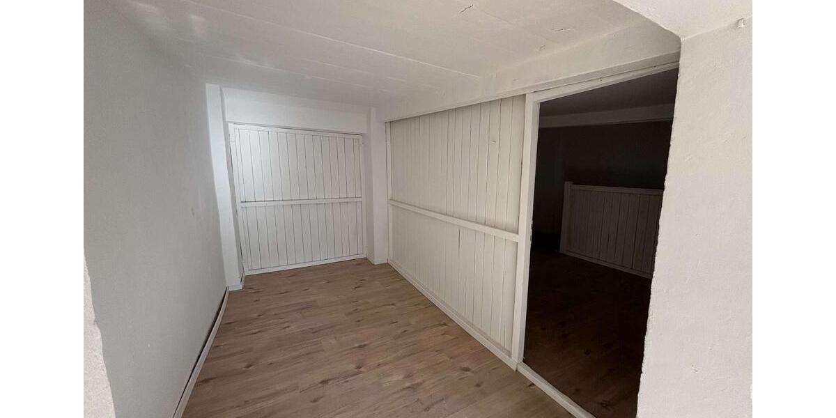 Sofort verfügbare Lagerfläche 113 m² – zentral in Mainz-Kastel zimmer