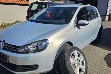 VW Golf 114.000 km 6.599 € Eppstein 65817