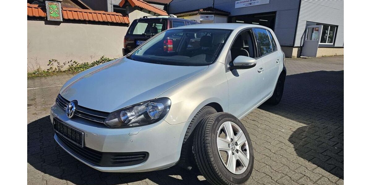 VW Golf 114.000 km 6.599 &euro; Eppstein 65817