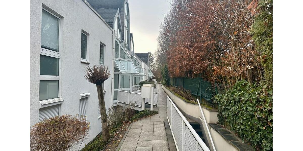 3-Zimmer-Wohnung, Balkon,EBK+2Duplex-Stellplätze 3 zimmer