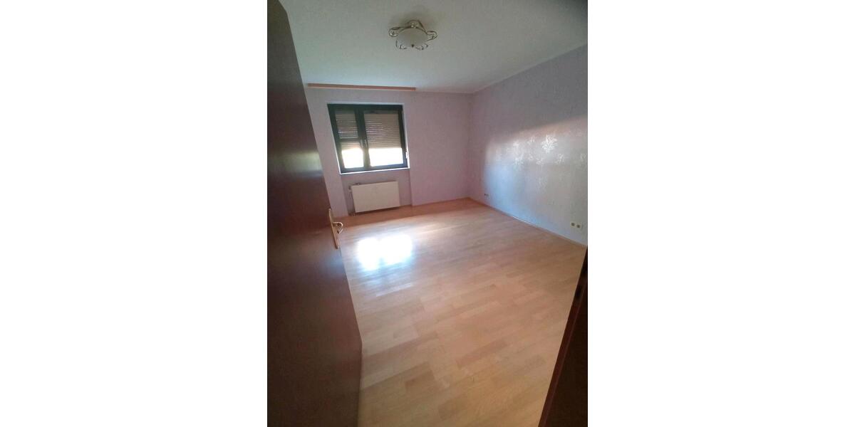 Hochparterre Wiesbaden Mainz-Amöneburg - 3.5 Zimmer, 88 m&sup2;, 330.000&euro; | Angebot:27104632