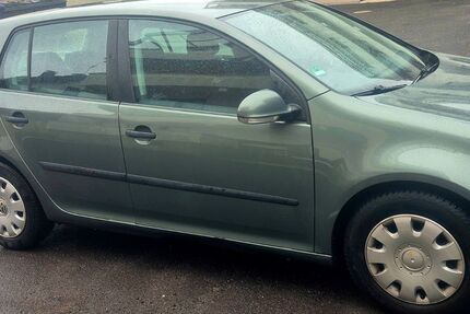 VW Golf 68.700 km 3.600 &euro; wiesbaden 65000