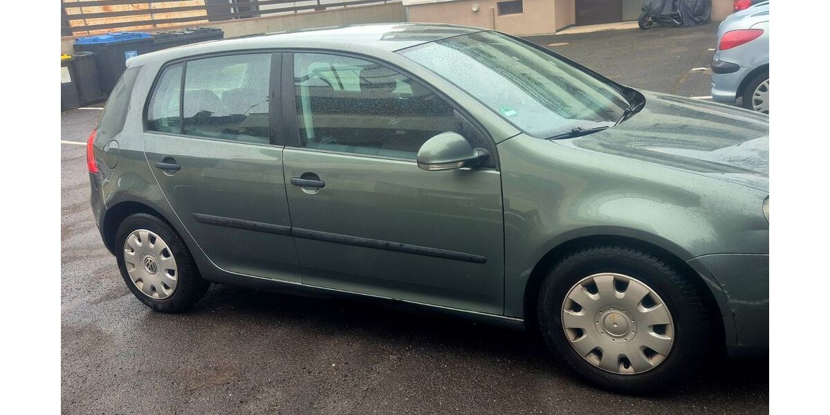 VW Golf 68.700 km 3.600 &euro; wiesbaden 65000