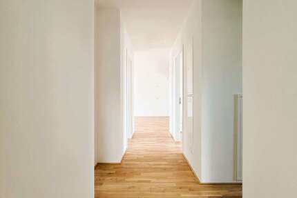 Wohnung zum Mieten in Wiesbaden 1.800 € 94 m² 4 zimmer