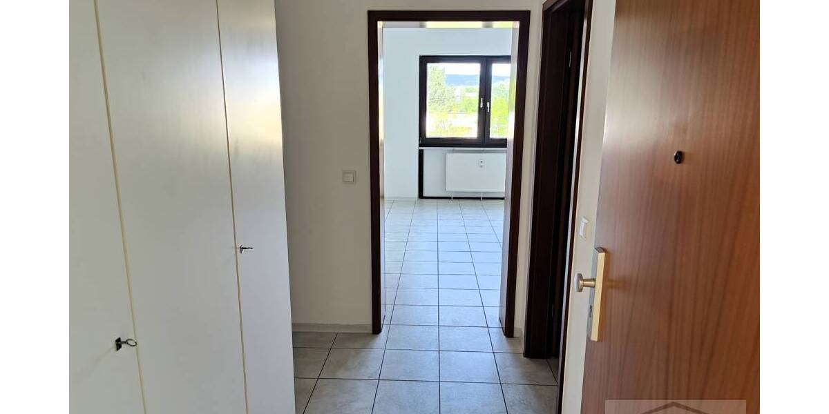 Etagenwohnung Wiesbaden Biebrich - 2 Zimmer, 69 m&sup2;, 279.000&euro; | Angebot:26730948