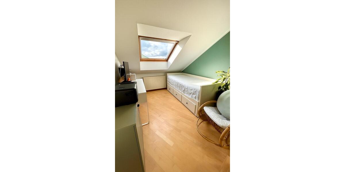 Dachgeschoßwohnung Nierstein - 4 Zimmer, 108 m&sup2;, 475.000&euro; | Angebot:24626406