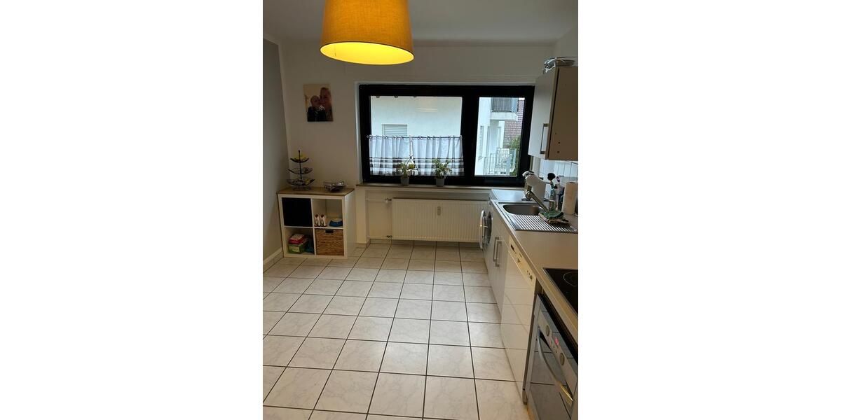 Etagenwohnung Idstein - 3 Zimmer, 93 m&sup2;, 1.020&euro; | Angebot:26254509