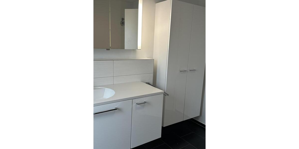 Etagenwohnung Hattersheim am Main - 2.5 Zimmer, 80 m&sup2;, 1.250&euro; | Angebot:25370323