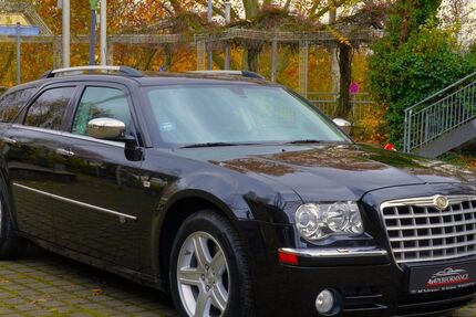 Chrysler 300C 147.000 km 12.995 &euro; Mainz-Kostheim 55246