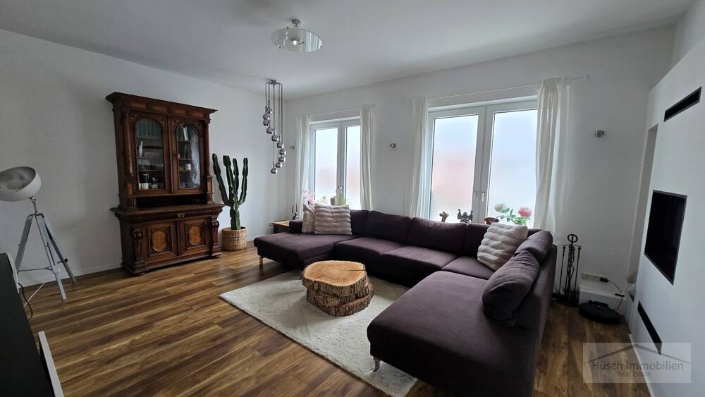Einfamilienhaus Taunusstein / Neuhof Neuhof - 8 Zimmer, 224 m&sup2;, 749.000&euro; | Angebot:26218735