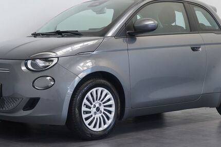 Fiat 500e 12.072 km 17.490 € Wiesbaden 65205