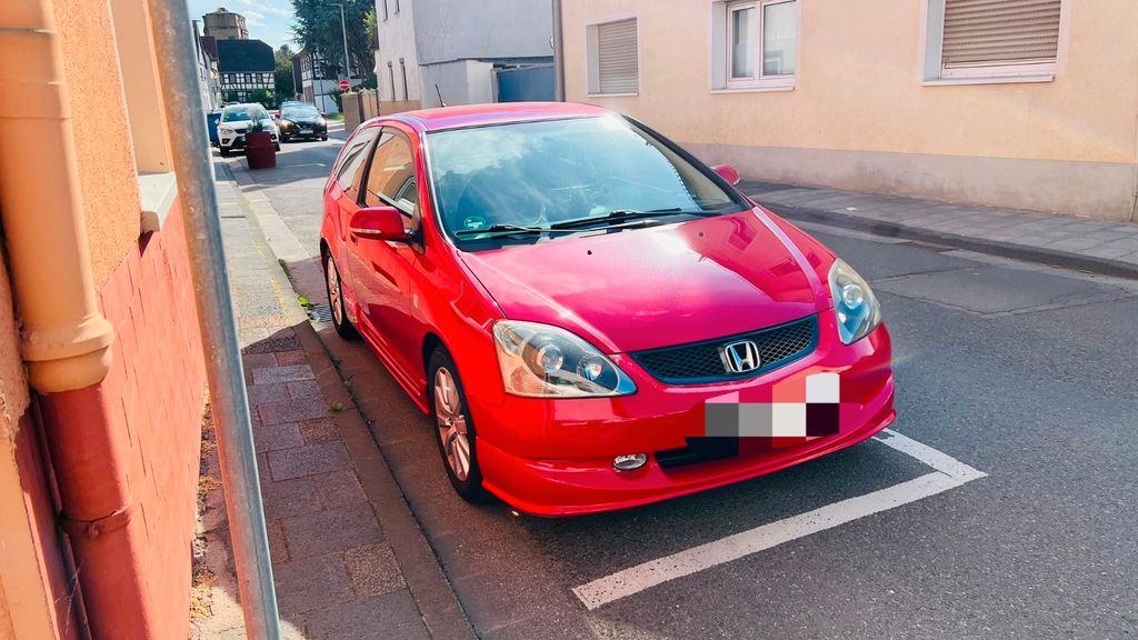 Honda Civic 129.067 km 4.300 &euro; Hattersheim am Main 65795